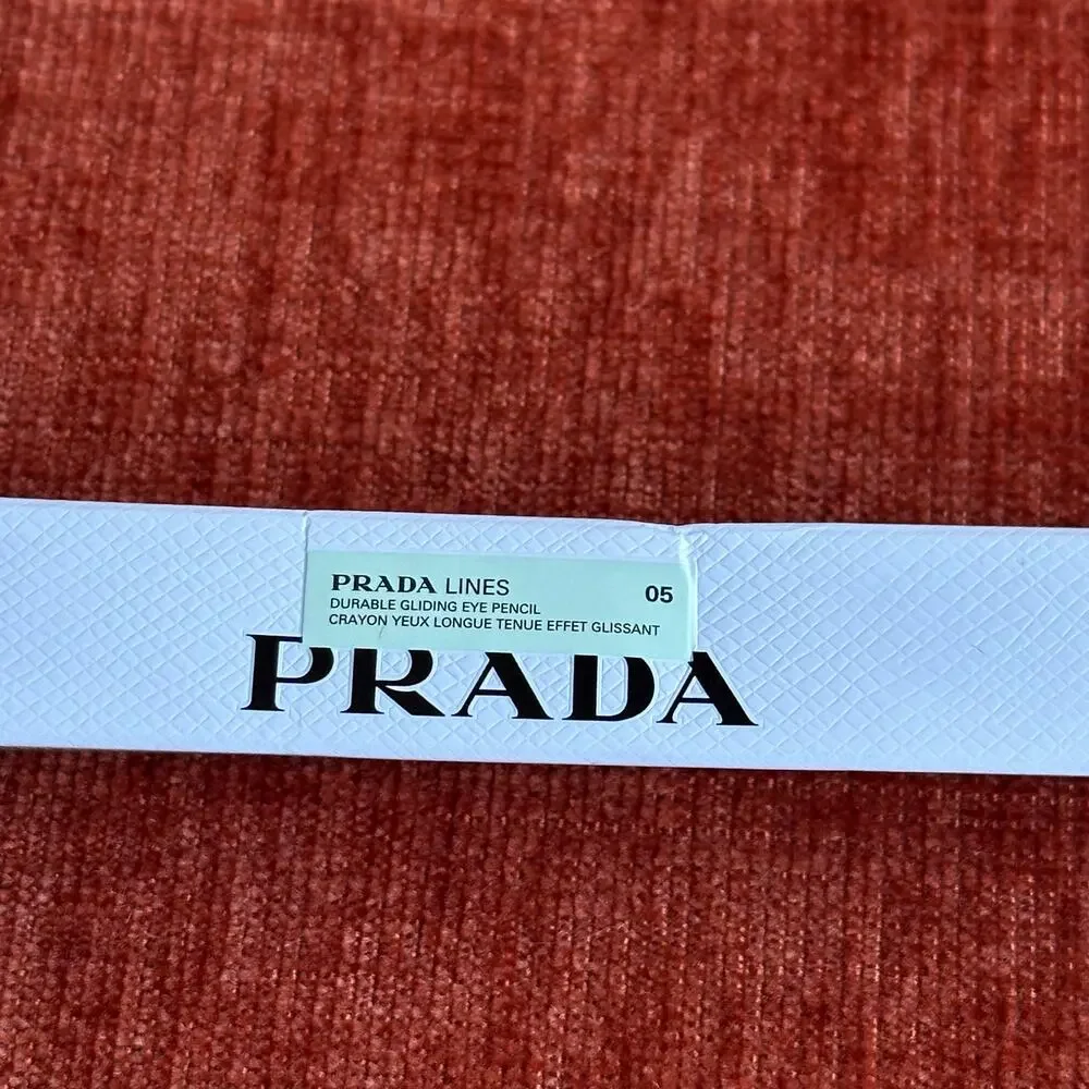 Prada Lines Gliding Eye Pencil in 05 Argento